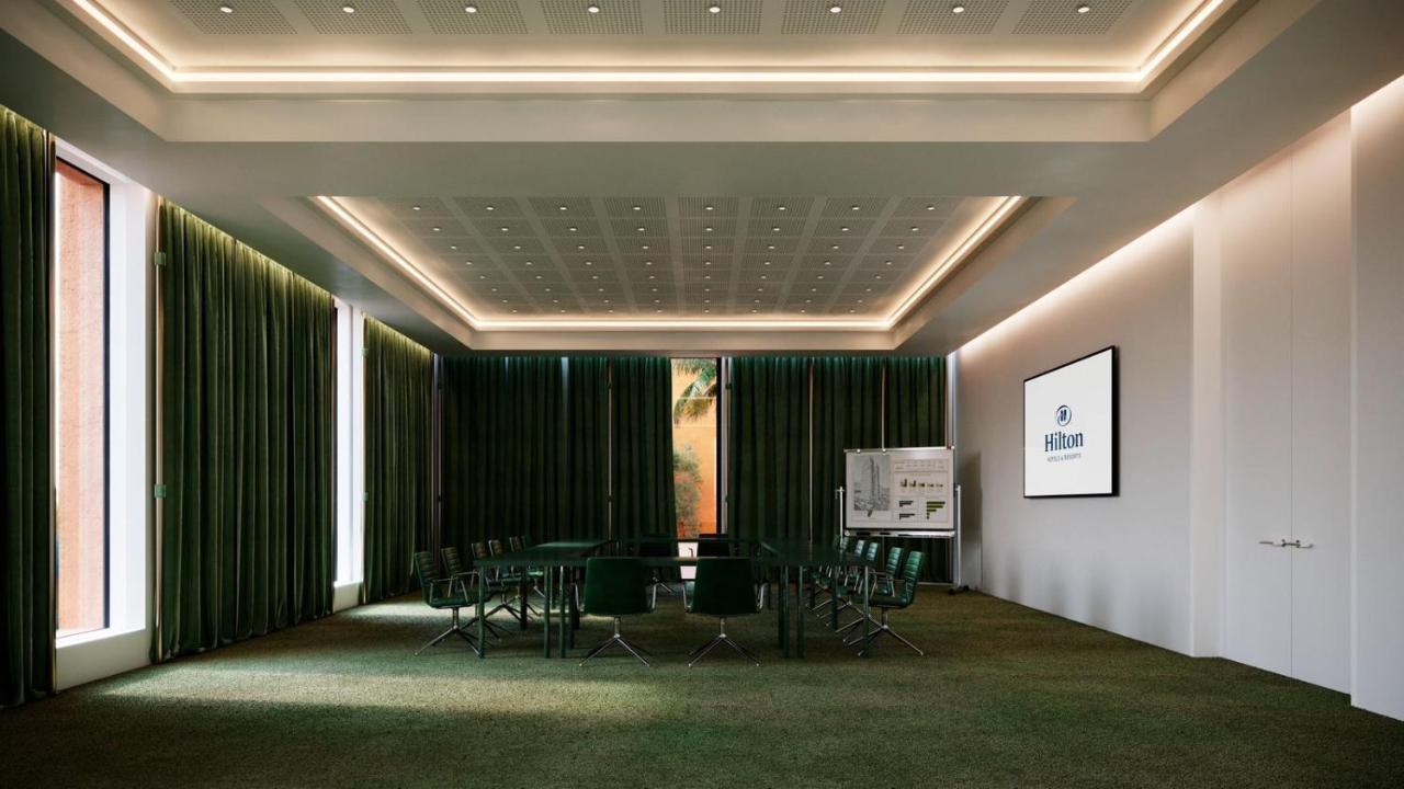 Doubletree By Hilton Ben Guerir Hotel & Residences Benguerir Bagian luar foto