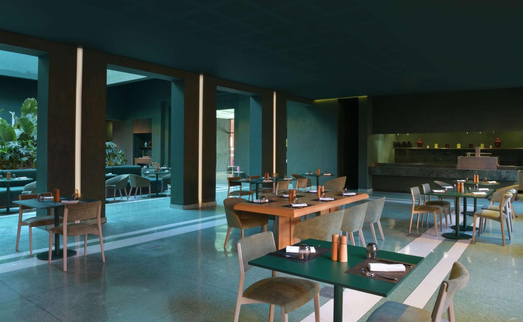 Doubletree By Hilton Ben Guerir Hotel & Residences Benguerir Bagian luar foto